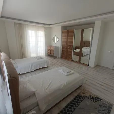 Happyland B25 Villa