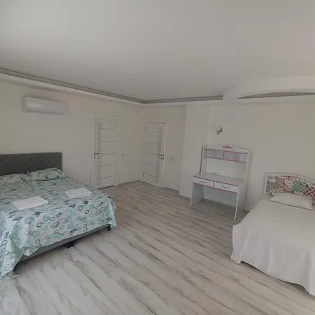Happyland B25 Villa